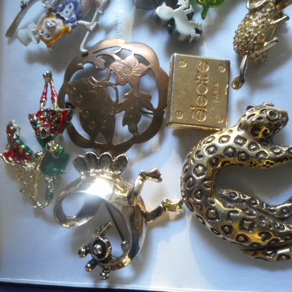 Vintage to modern brooches - Picture 4 of 7